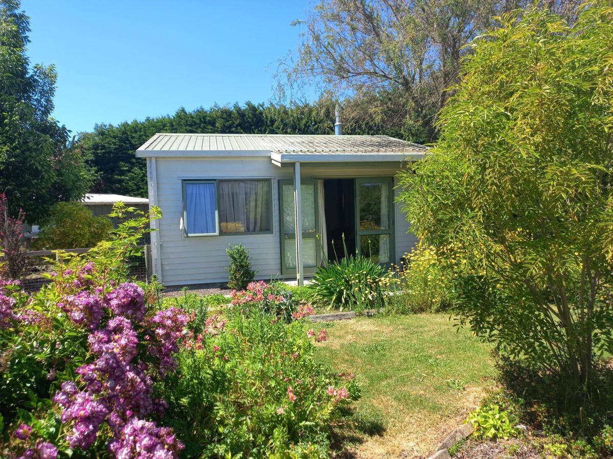 One Bedroom Country Cottage Motueka Exterior photo